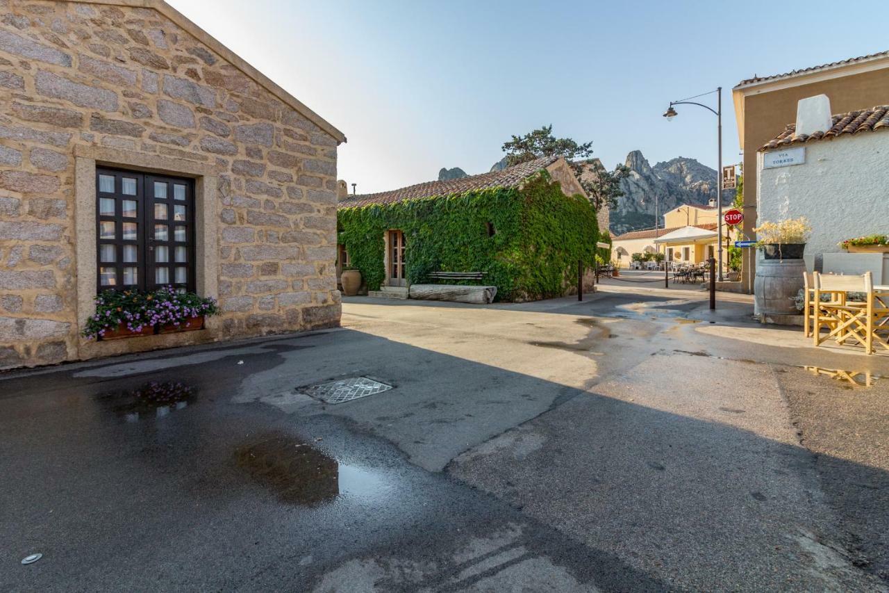 Petra Sarda Apartment San Pantaleo Exterior photo